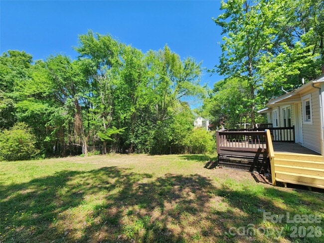 Building Photo - 193 Hoover Ave NE