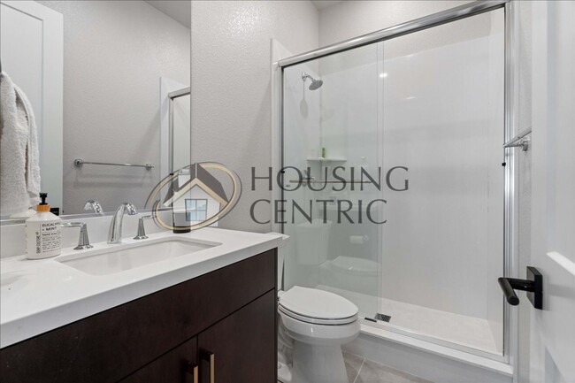 Building Photo - New Construction Executive Rental Home in ...