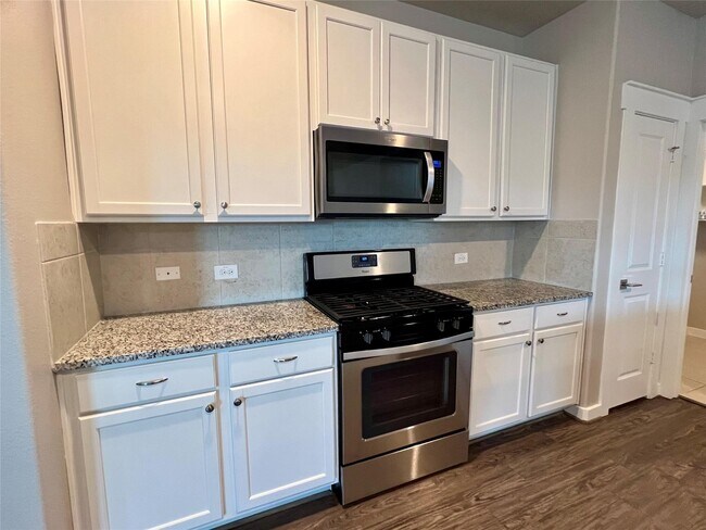 Building Photo - 12347 Breckenwood Mills Dr
