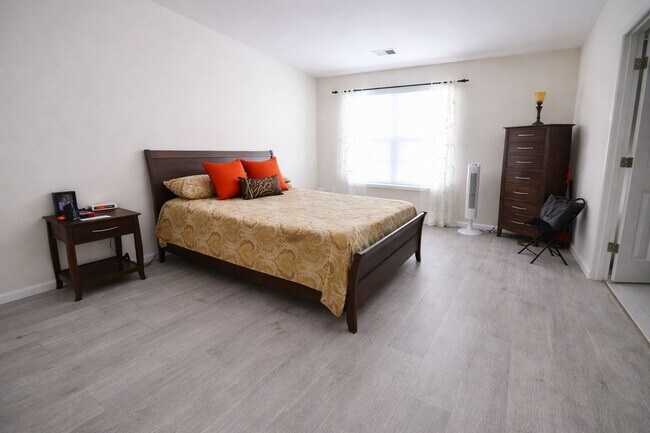 Building Photo - Charming 4BR Townhome in Upper Marlboro