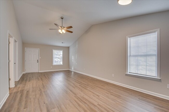 Building Photo - 1531 Abby Way