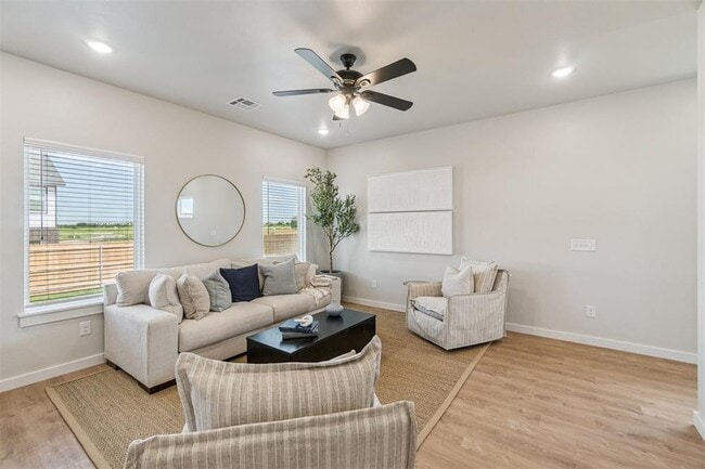 Building Photo - 19511 Molly Dr