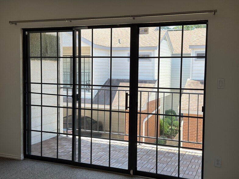 Building Photo - 5100 Verde Valley Ln