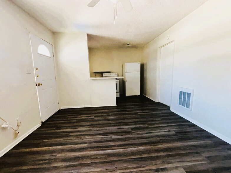 Building Photo - 467 Lutheran Church Rd