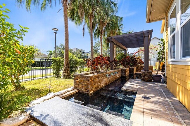 Building Photo - 13798 Walcott Avenue