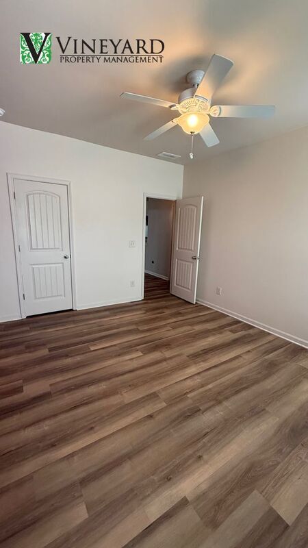 Building Photo - 303 Cherokee Reserve Ct