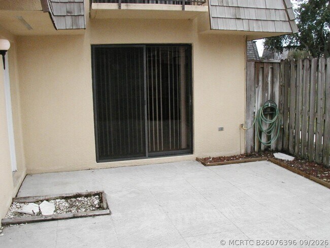 Building Photo - 269 Arabian Rd