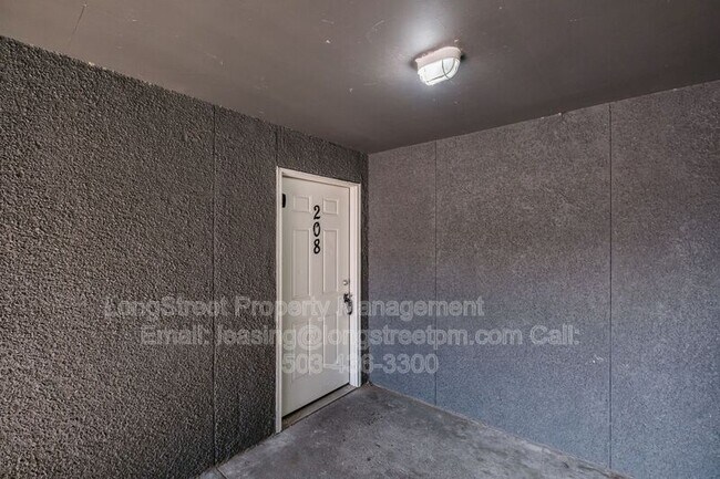 Building Photo - 205 6th Ave SE