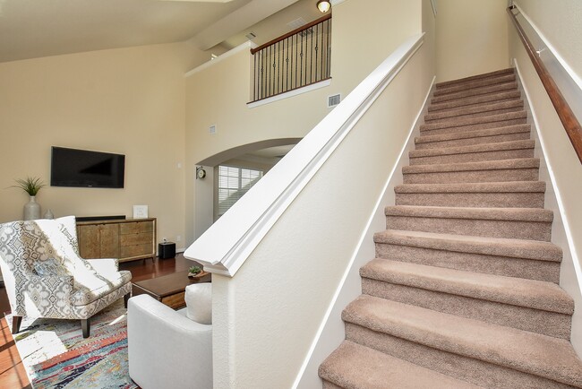 Building Photo - 3419 Clearview Villa Way