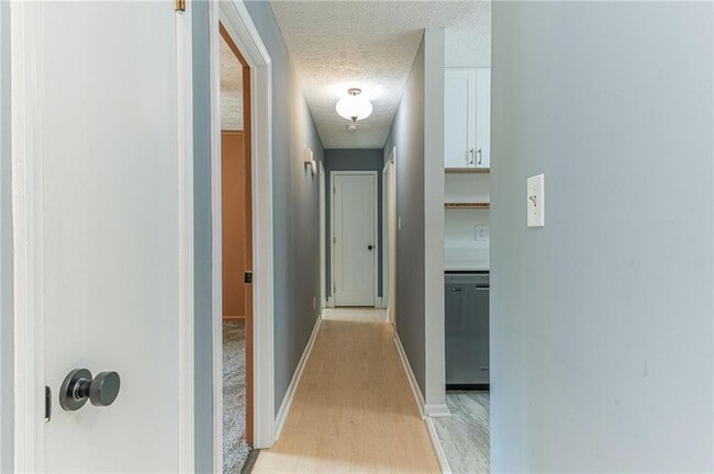 Building Photo - 3873 Princess Ct