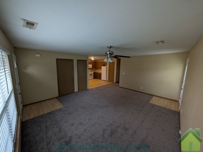 Building Photo - 914 Fall Meadow Ln
