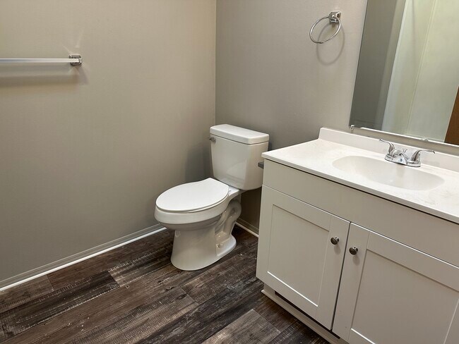 Building Photo - 416 Willow