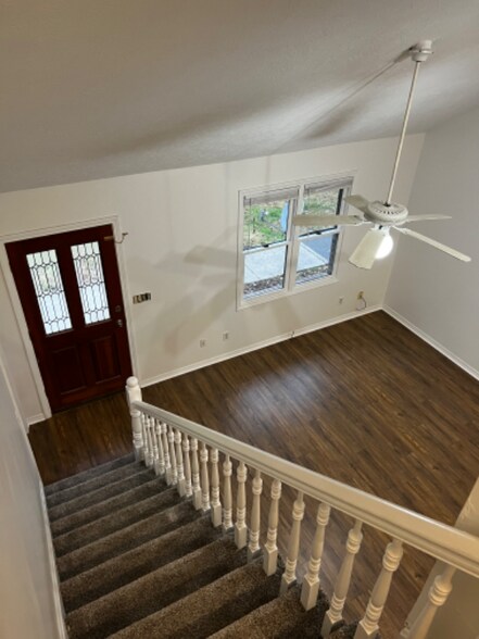 Building Photo - 408 Rice Dr