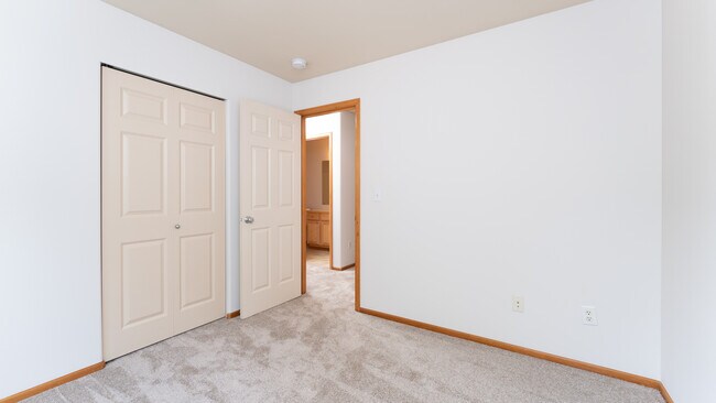 Building Photo - 9448 S 196 Pl