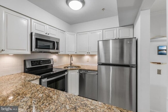 Building Photo - 10823 Hampton Mill Terrace