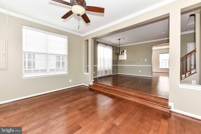 Building Photo - 13592 Village Green Dr