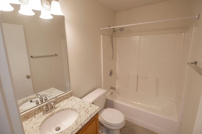 Building Photo - 1603 E Smiley Ln