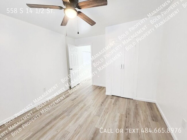Building Photo - 558 S 14 1/2 St