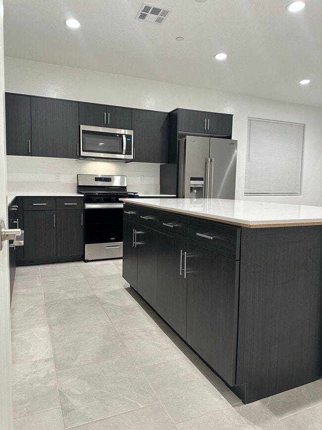Building Photo - Welcome To This Charming Two-Story Home Ne...