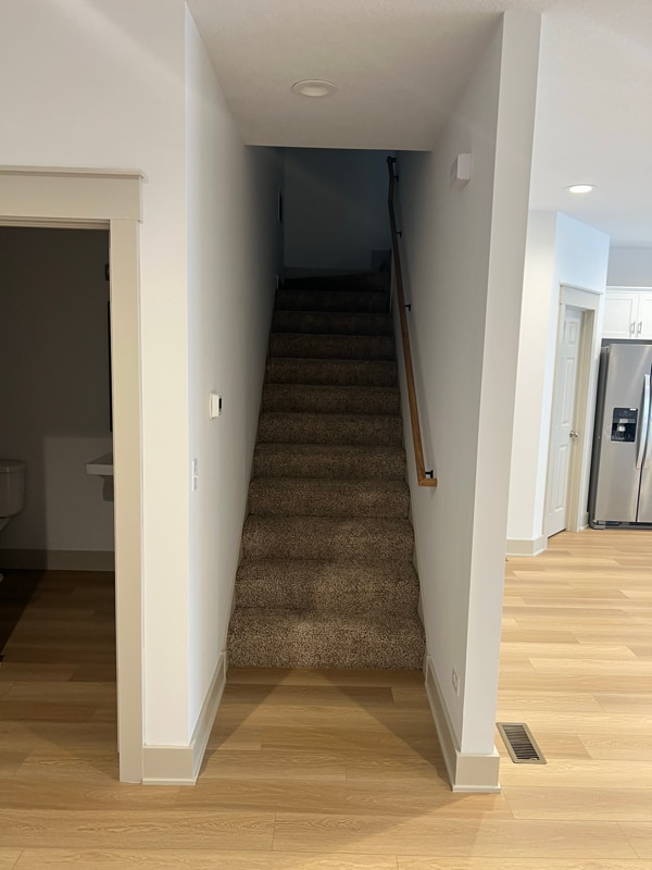 Building Photo - 430 Stewart Ct