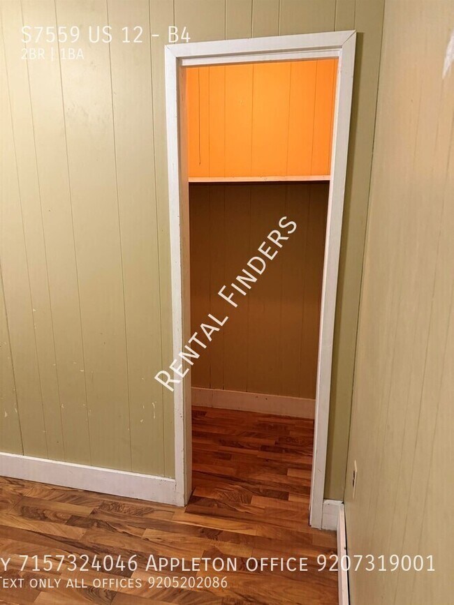 Building Photo - S7559 US-12