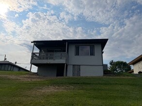 Building Photo - Lake View Apartment for Rent!!!