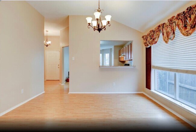 Building Photo - 10221 Tustin Terrace