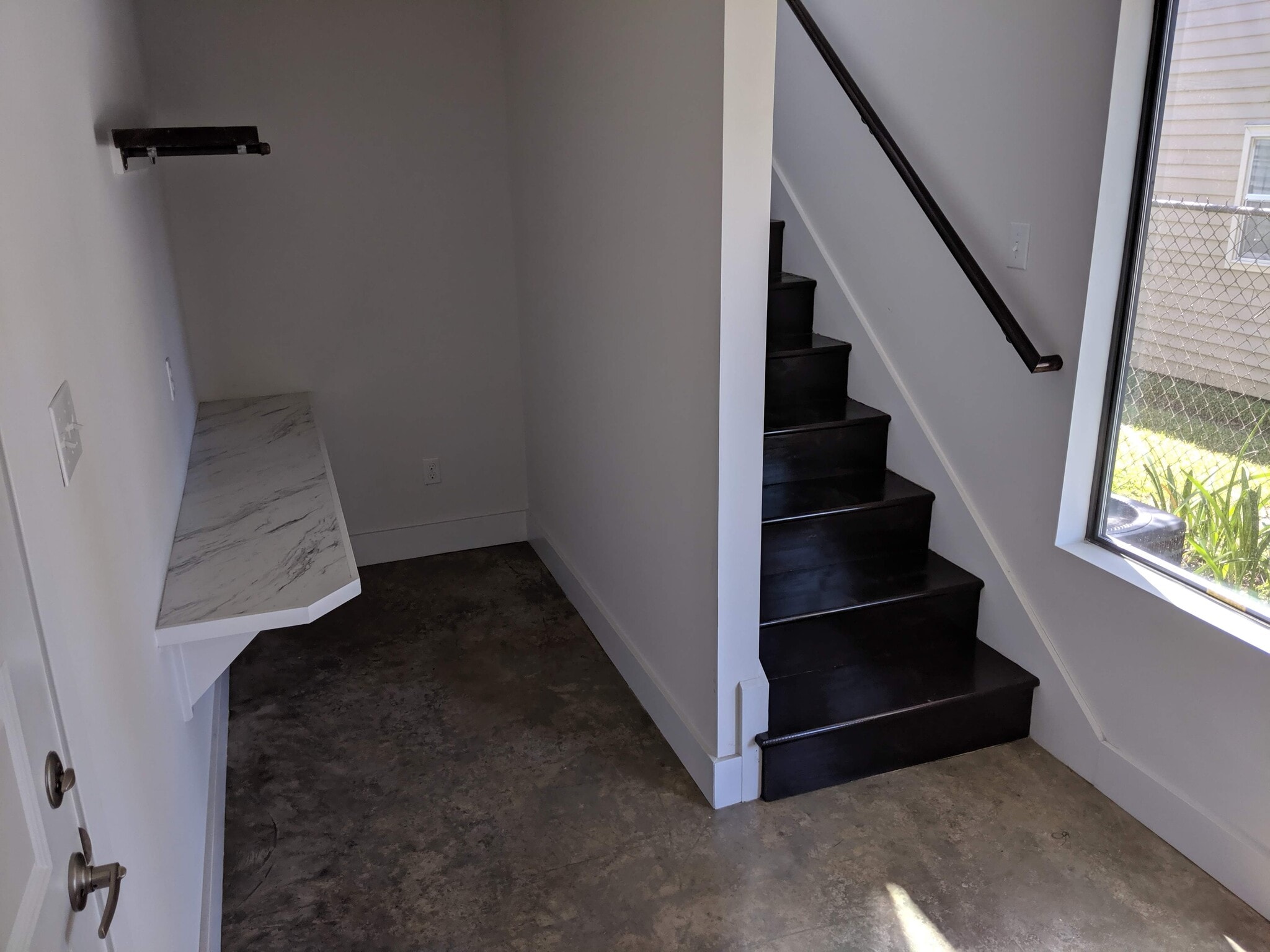 Downstairs entrance, Study area, Additional storage - 102 Ragin Lofts Aly