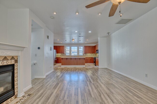 Building Photo - 2706 Black Locust Ct