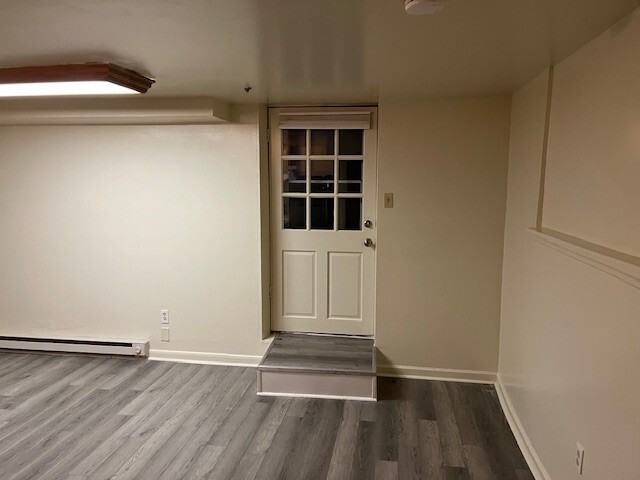 Building Photo - 427 N Locust St