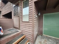 Building Photo - 1932 Beaver Pl