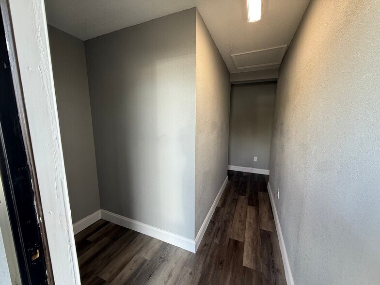 Building Photo - 2601 Dairy Rd