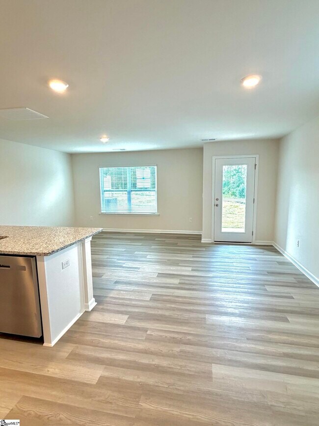 Building Photo - 803 Embark Cir