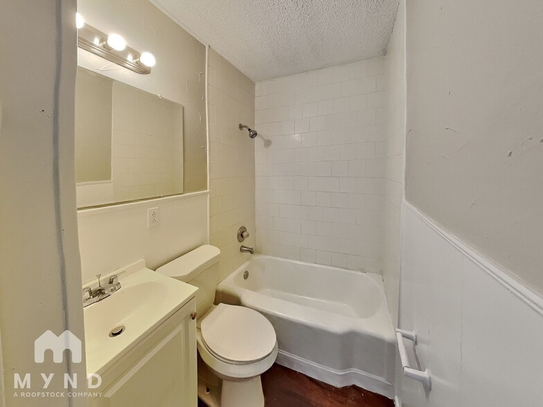 Building Photo - 2308 21st St