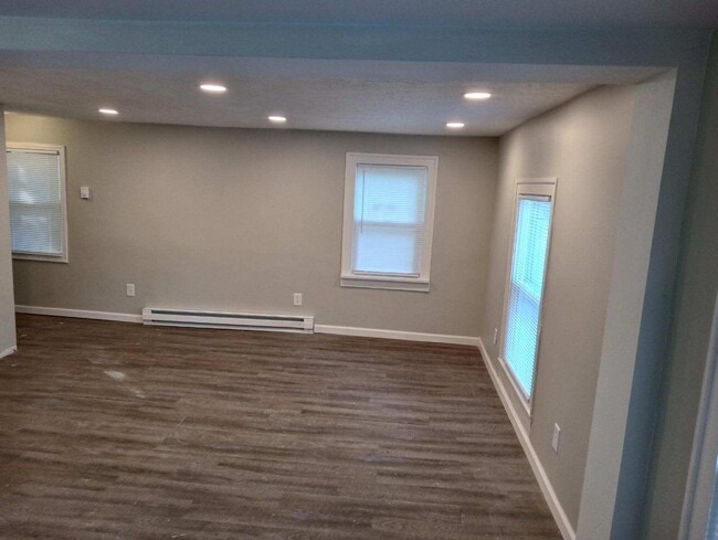 Building Photo - 1222 Broadway