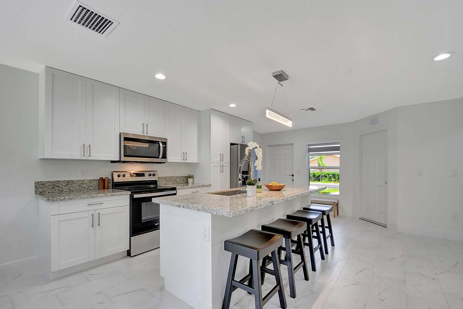 Building Photo - 3871 Patio Ct