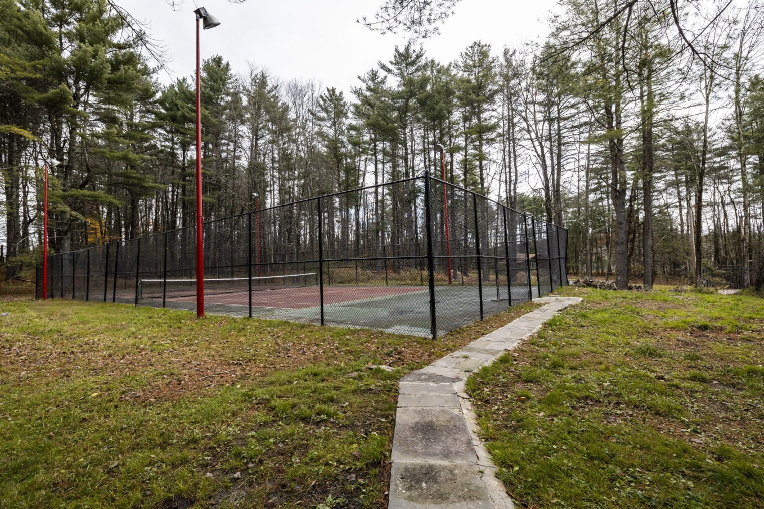 Building Photo - 1080 NY-52