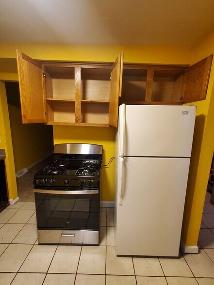 Building Photo - 23755 Banbury Cir