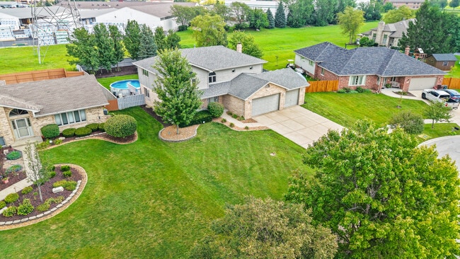 Building Photo - 19211 Brompton Ct