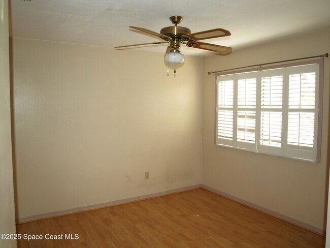 Building Photo - 831 Greenwood Manor Cir