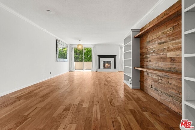 Building Photo - 10671 Holman Ave