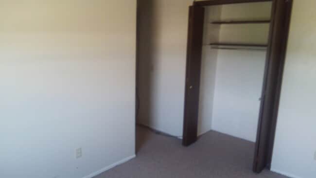 Building Photo - 1648 Burcham Dr