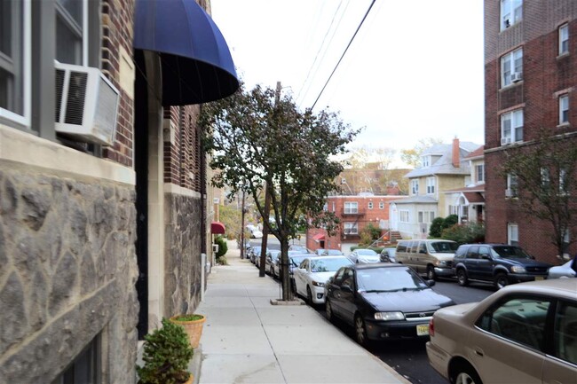 Building Photo - 40 74th St