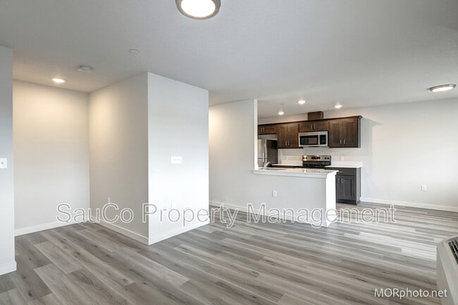 Building Photo - 2560 Hawthorne St