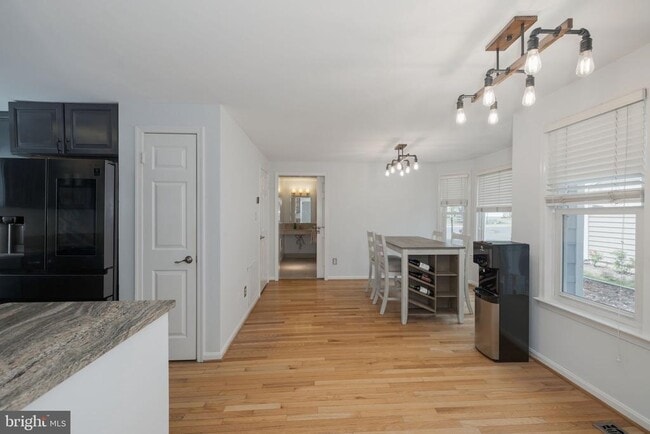 Building Photo - 6015 Good Lion Ct