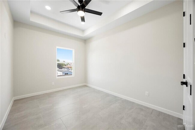 Building Photo - 22 Dorado Dr