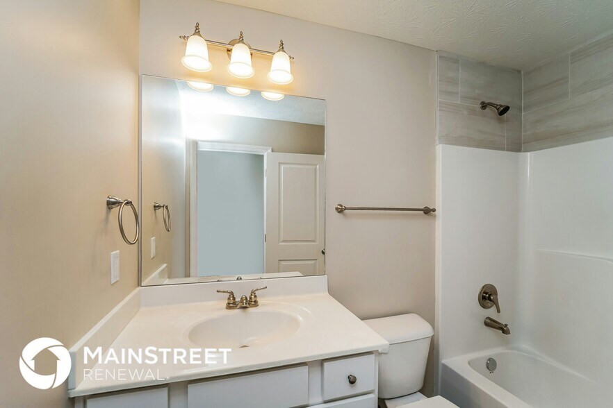 Building Photo - 11924 Washington Green Rd