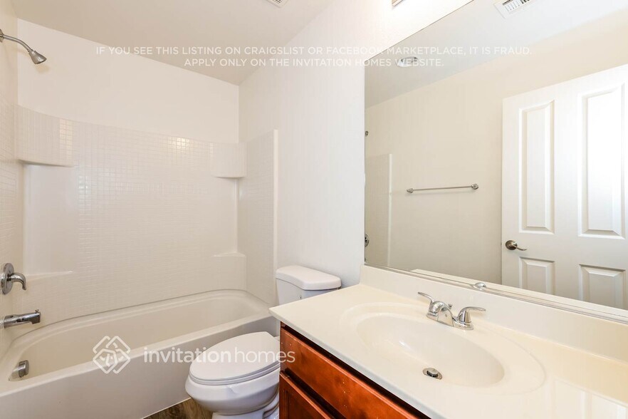 Building Photo - 8642 Clay Bluff Ave
