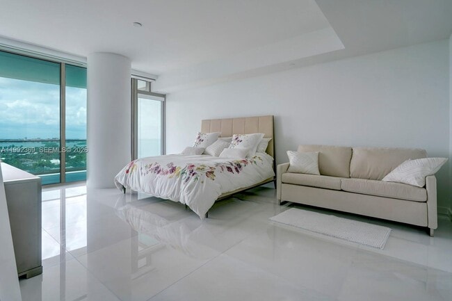 Building Photo - 10203 Collins Ave