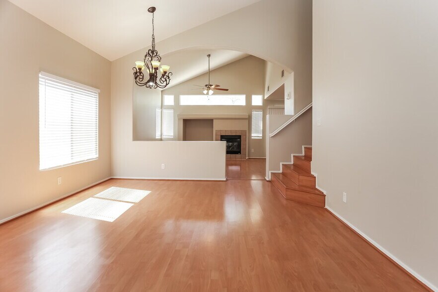 Building Photo - 6238 Morning Wing Dr